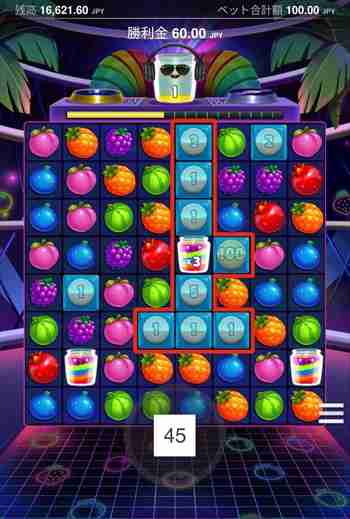コインシンボル8個と3倍ジャム瓶が隣接している画面、うち一つは100倍のコインシンボル
