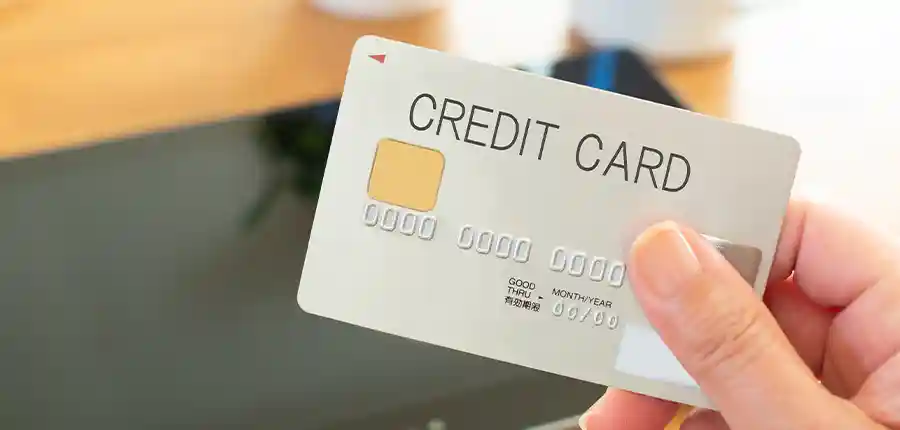 クレジットカード : 一番簡単に入金ができる