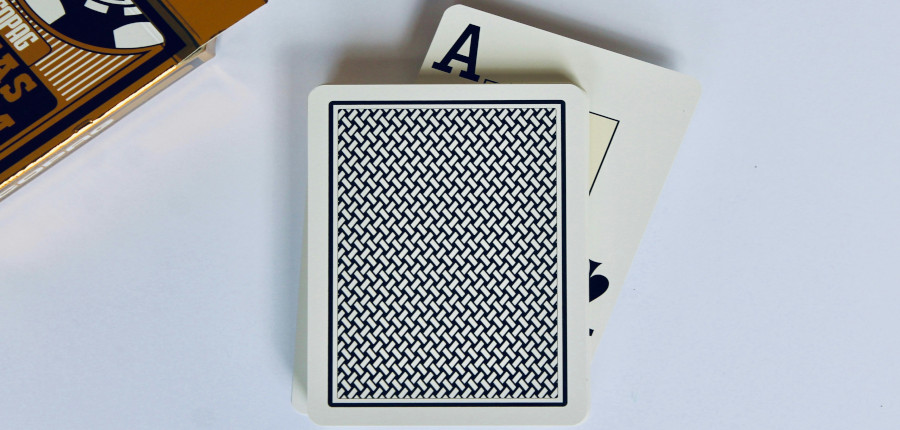 バカラの勝率をあげるカウンティングのやり方と制限が異なる理由